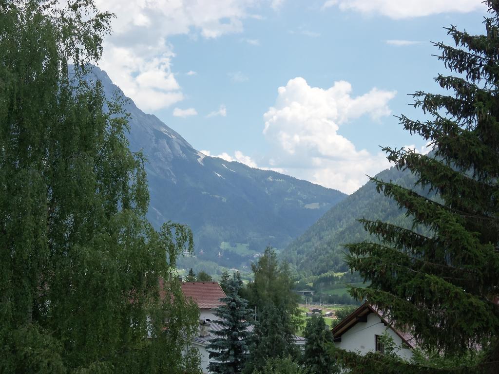 Hotel Schwarzer Adler Pettneu am Arlberg Rum bild