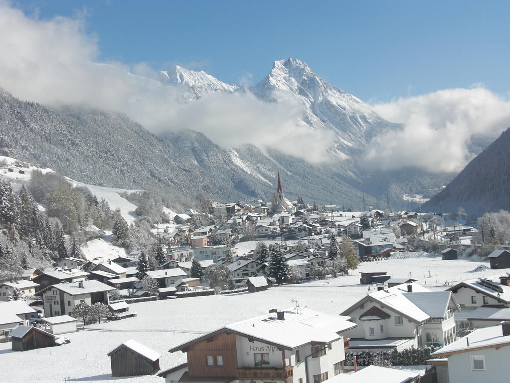 Hotel Schwarzer Adler Pettneu am Arlberg Exteriör bild