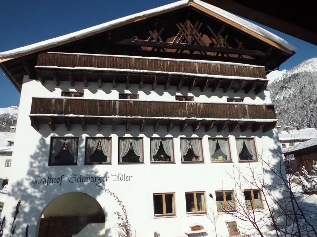 Hotel Schwarzer Adler Pettneu am Arlberg Exteriör bild