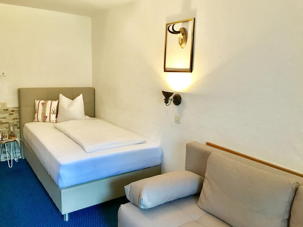 Hotel Schwarzer Adler Pettneu am Arlberg Exteriör bild