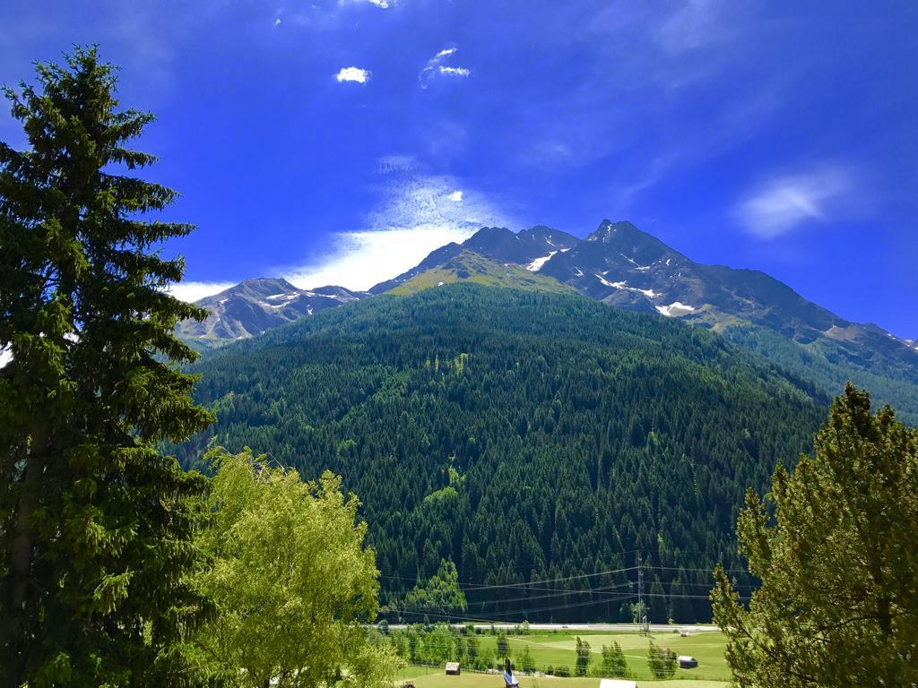 Hotel Schwarzer Adler Pettneu am Arlberg Exteriör bild